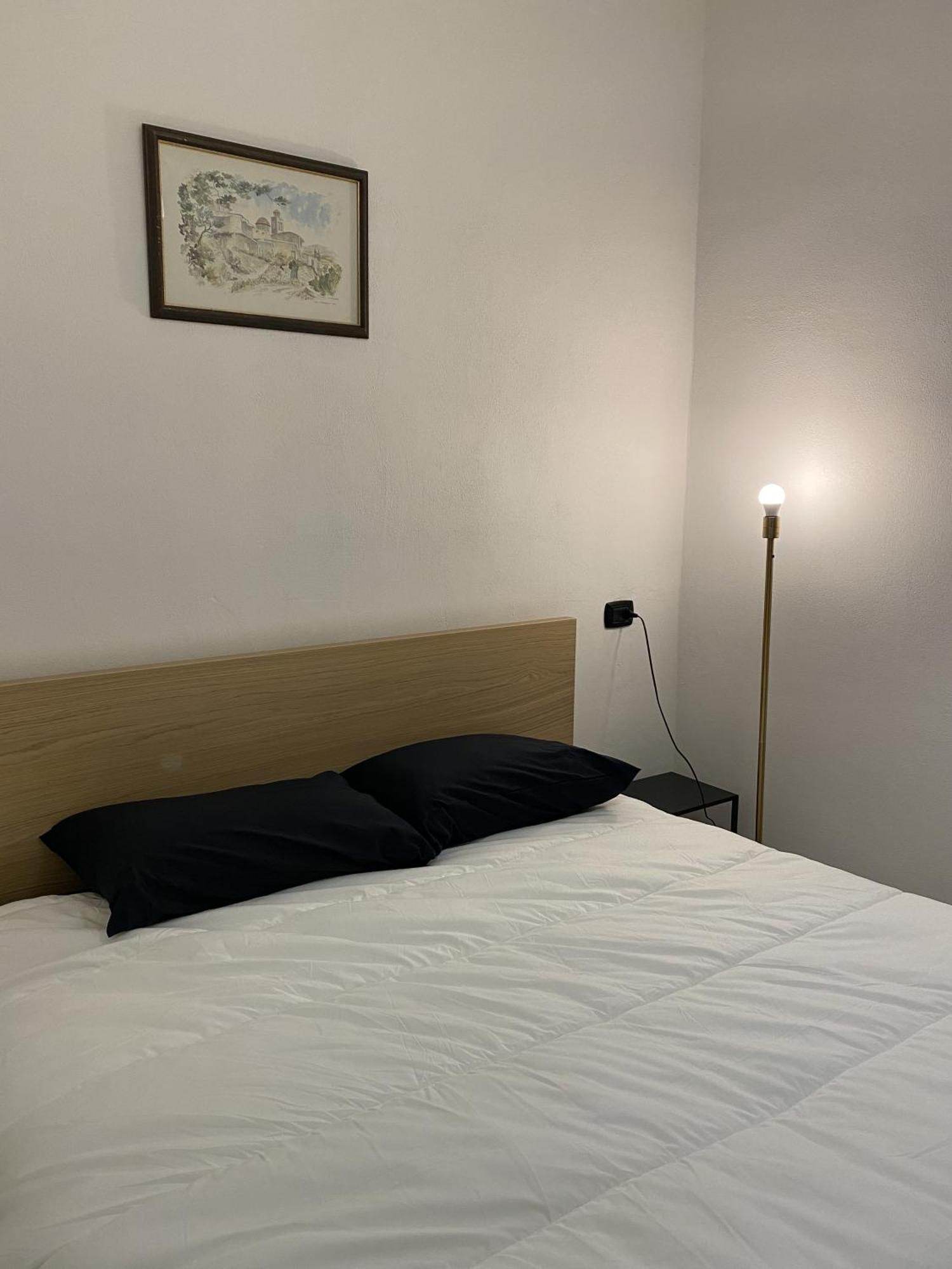 Lake Front Apartments, Lecco Dış mekan fotoğraf